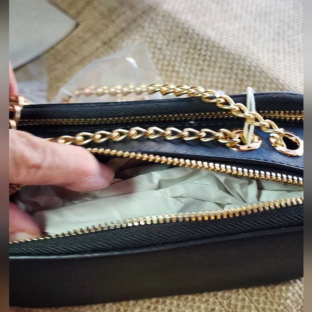 Valentino Orlandi Crossbody ITALY Camera Bag Purse Black Gold Hardware MSRP $250 - Picture 8 of 9
